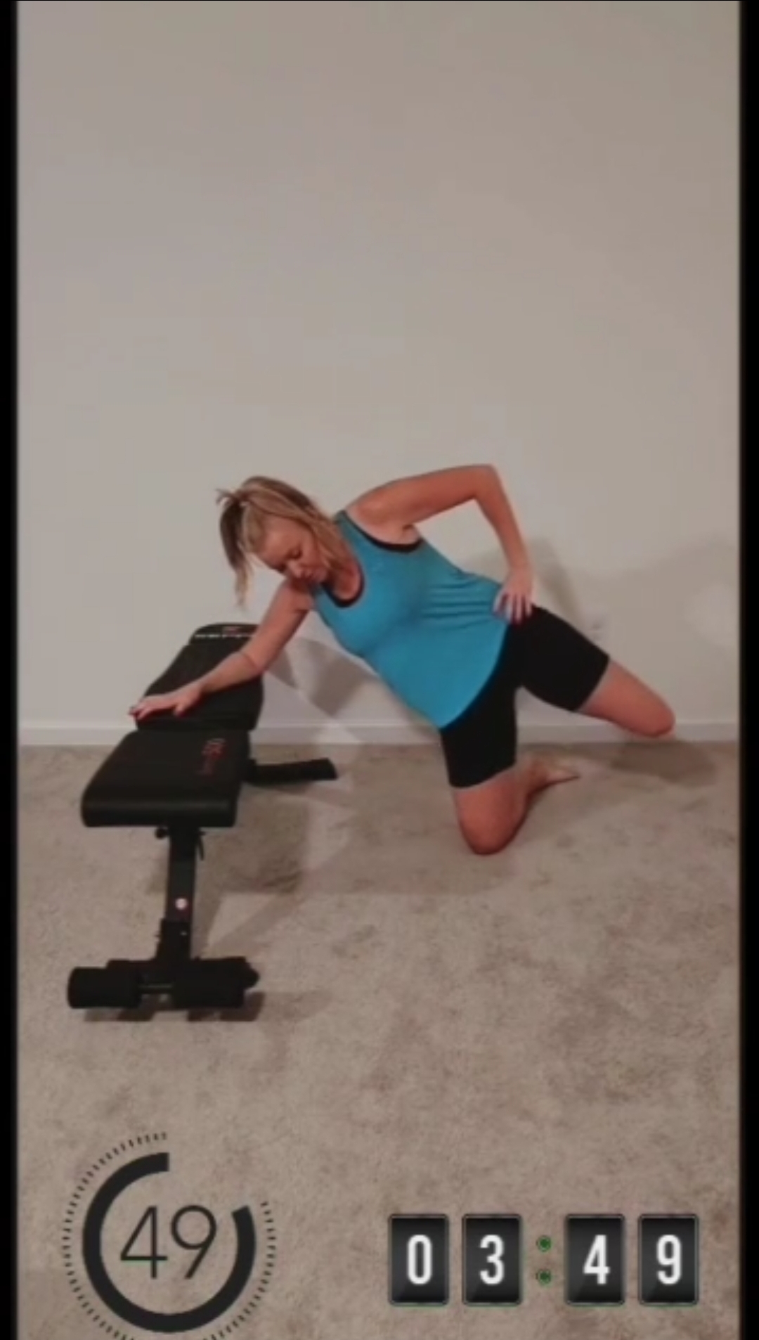 5 MINUTE WORKOUT - BENCH BURNER